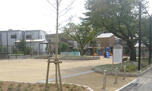 地域な方々が安心・安全に利用していただける公園整備工事や樹木の保育管理を行っています。
